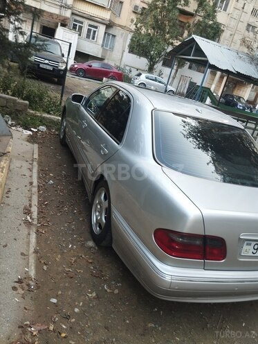 Mercedes E 200 2021, 333,000 km - 2.0 l - Bakı