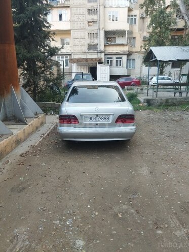 Mercedes E 200 2021, 333,000 km - 2.0 l - Bakı