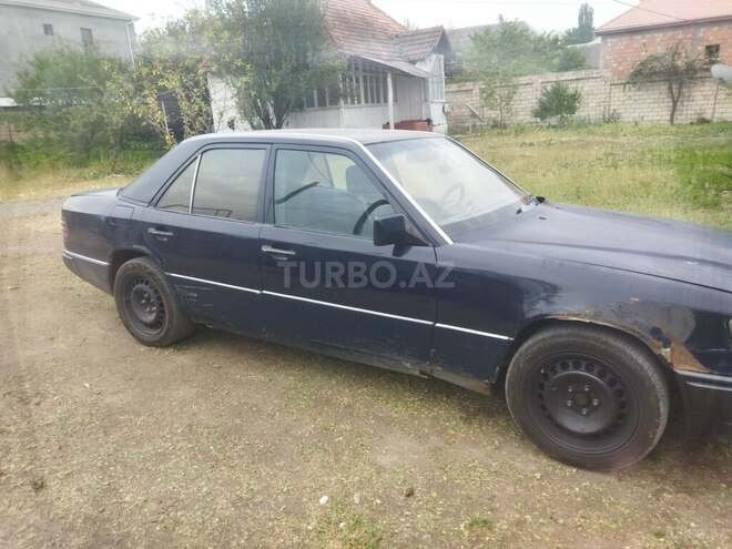 Mercedes 250 D 1992, 380,000 km - 2.5 l - İsmayıllı