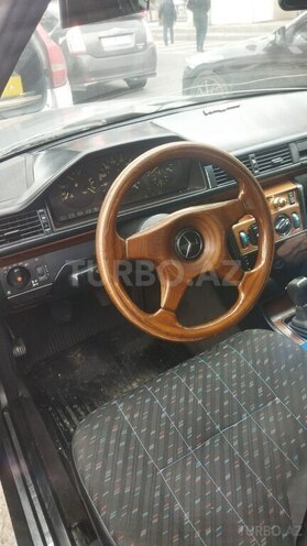 Mercedes 250 D 1992, 380,000 km - 2.5 l - İsmayıllı