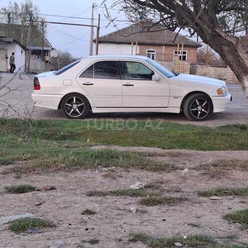 Mercedes C 230 1997, 287,000 km - 2.3 л - Neftçala