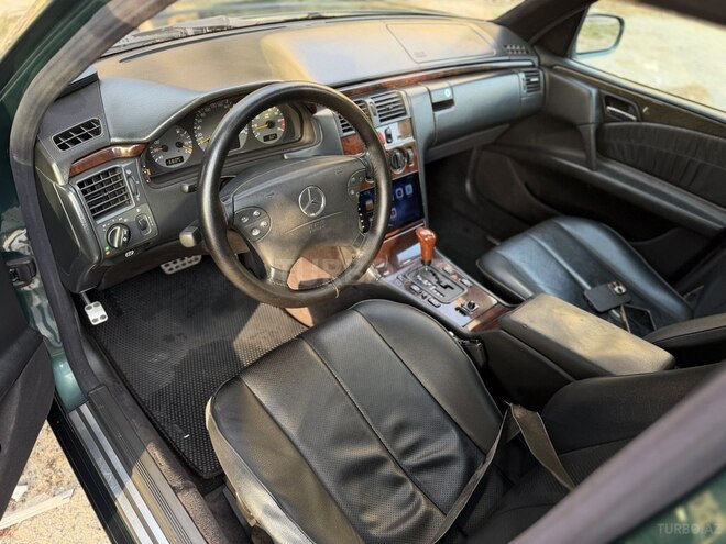 Mercedes E 230 1997, 253,000 km - 2.3 л - Bakı