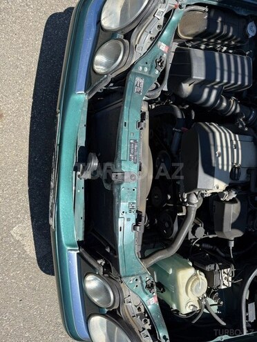 Mercedes E 230 1997, 253,000 km - 2.3 л - Bakı