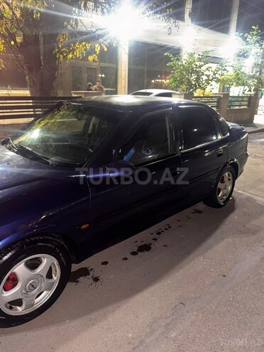 Opel Vectra 1998, 393,219 km - 1.6 l - Qazax