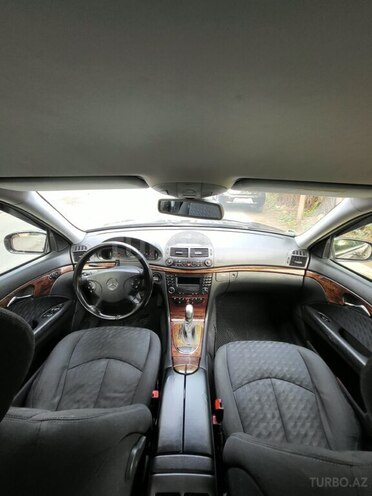 Mercedes E 220 2006, 410,000 km - 2.2 л - Bakı
