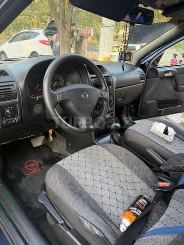 Opel Astra 2002, 256,000 km - 1.6 l - Mingəçevir