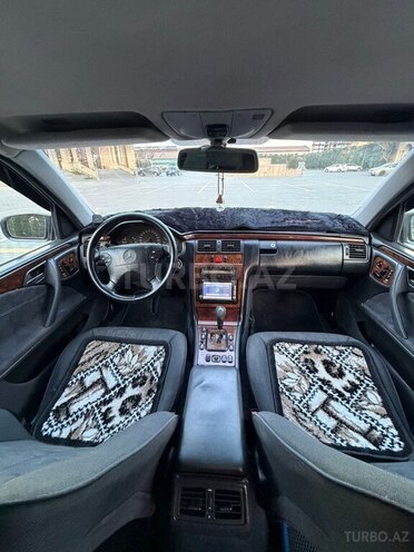 Mercedes E 240 2000, 548,000 km - 2.4 л - Gədəbəy