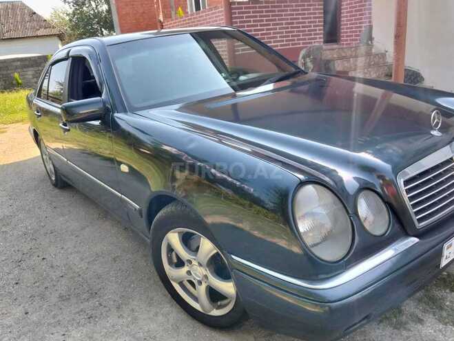 Mercedes E 200 1997, 658,966 km - 2.2 l - Astara
