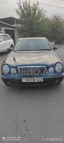 Mercedes E 220 2001, 335,705 km - 2.2 л - Gəncə