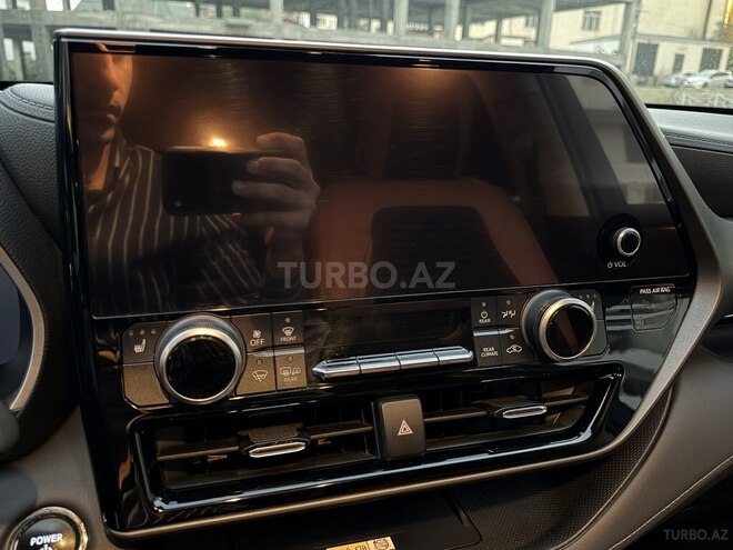 Toyota Highlander 2023, 67,000 km - 2.5 l - Bakı