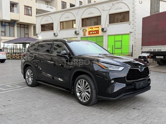 Toyota Highlander 2023, 67,000 km - 2.5 l - Bakı