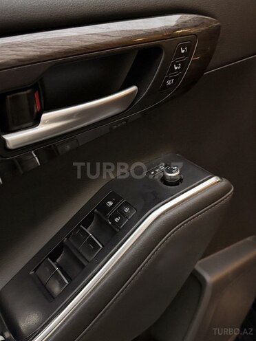 Toyota Highlander 2023, 67,000 km - 2.5 l - Bakı