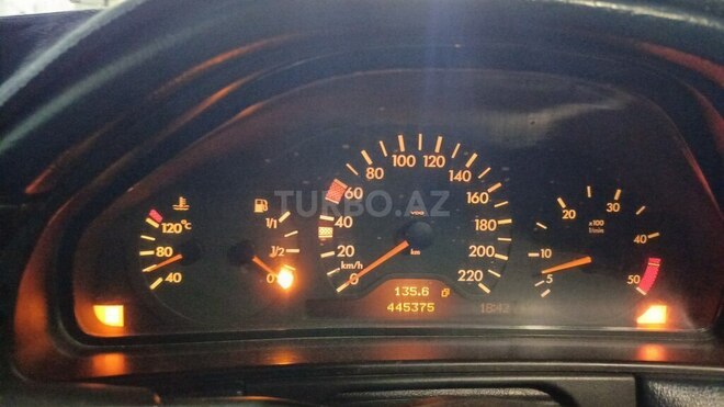 Mercedes E 290 1997, 445,600 km - 2.9 л - Bakı