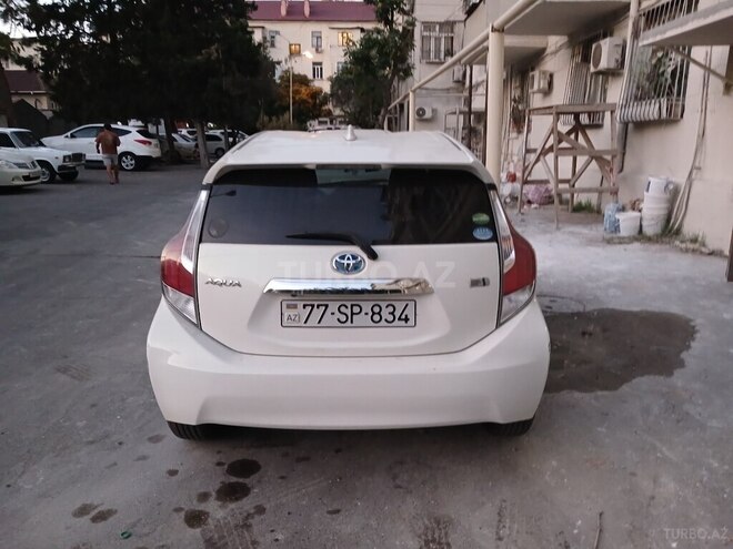 Toyota Aqua 2016, 240,000 km - 1.5 л - Bakı
