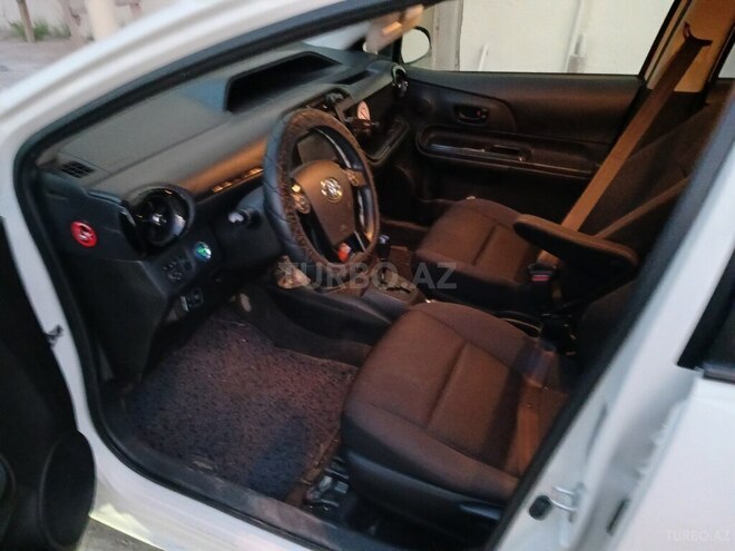 Toyota Aqua 2016, 240,000 km - 1.5 л - Bakı
