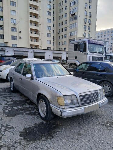 Mercedes E 300 1994, 535,000 km - 3.0 l - Bakı