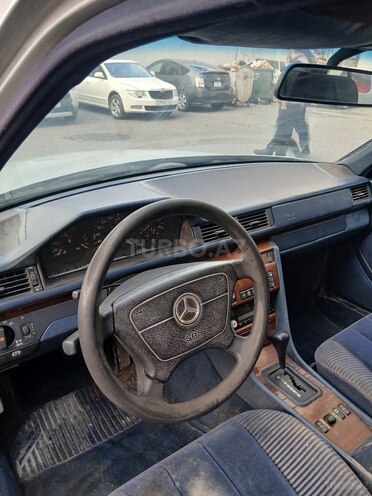 Mercedes E 300 1994, 535,000 km - 3.0 l - Bakı