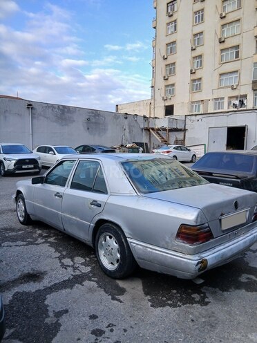 Mercedes E 300 1994, 535,000 km - 3.0 l - Bakı