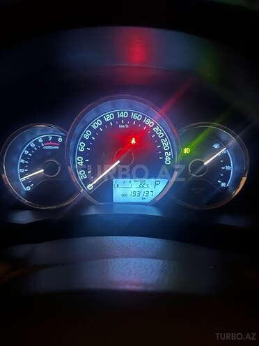Toyota Corolla 2014, 193,000 km - 1.6 l - Bakı