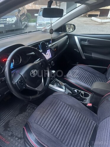 Toyota Corolla 2014, 193,000 km - 1.6 l - Bakı