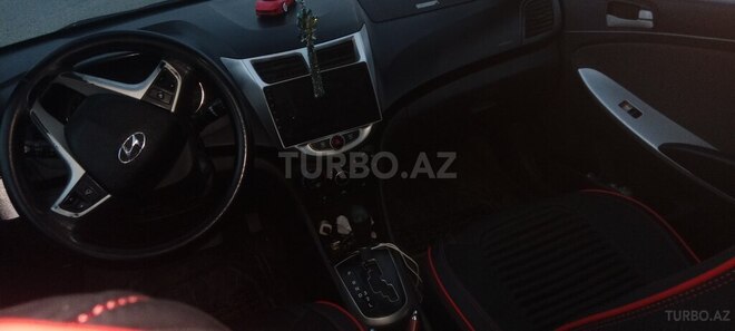 Hyundai Accent 2011, 335,000 km - 1.6 л - Bakı