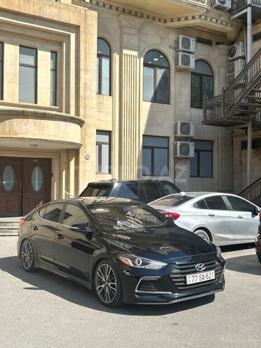 Hyundai Elantra 2017, 225,000 km - 1.6 l - Bakı