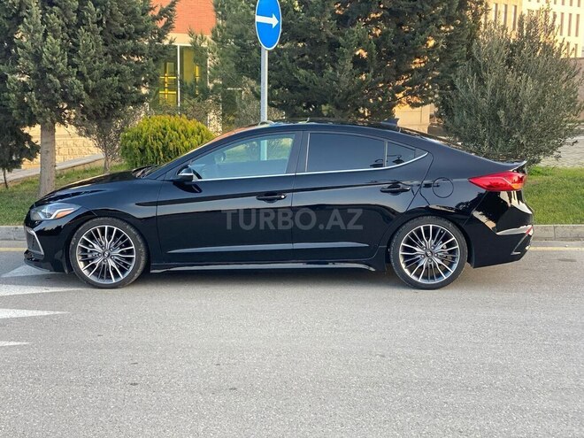Hyundai Elantra 2017, 225,000 km - 1.6 l - Bakı