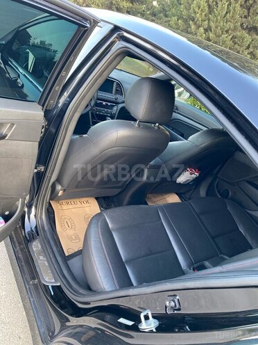 Hyundai Elantra 2017, 225,000 km - 1.6 l - Bakı
