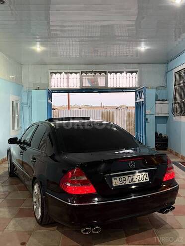 Mercedes E 240 2003, 295,000 km - 2.6 l - Bakı