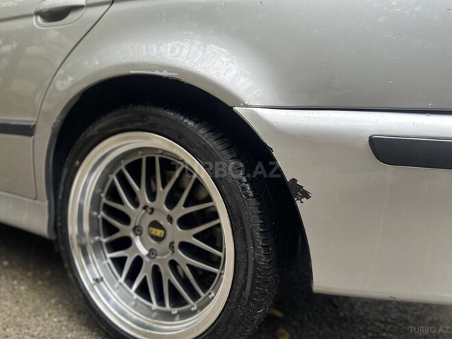 BMW 525 2001, 348,000 km - 2.5 l - Bakı