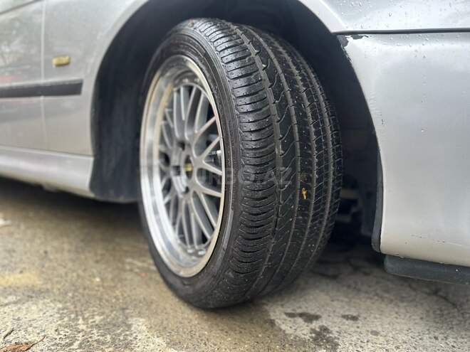 BMW 525 2001, 348,000 km - 2.5 l - Bakı