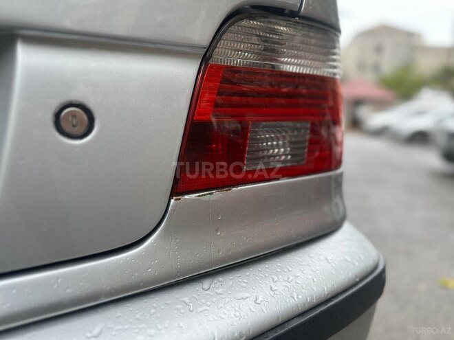 BMW 525 2001, 348,000 km - 2.5 l - Bakı
