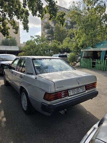 Mercedes 190 1989, 243,800 km - 2.0 l - Bakı