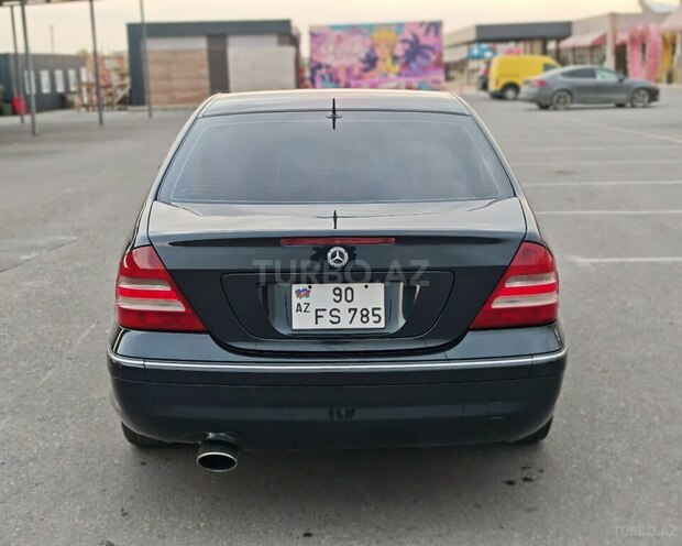 Mercedes C 230 2005, 301,000 km - 1.8 l - Bakı