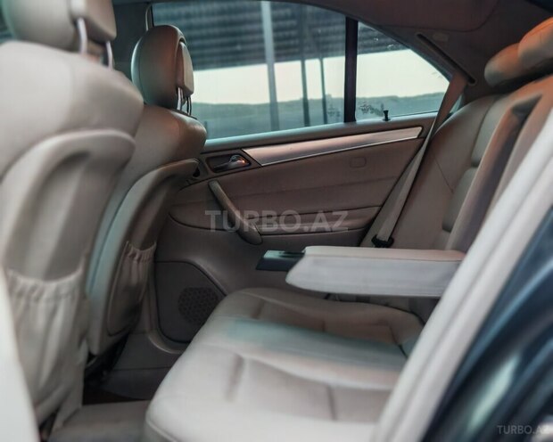 Mercedes C 230 2005, 301,000 km - 1.8 l - Bakı