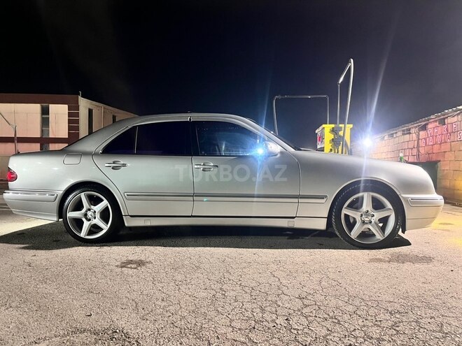 Mercedes E 220 2000, 449,568 km - 2.2 l - Bakı