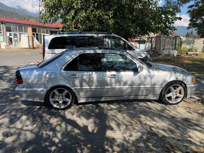 Mercedes C 230 2000, 360,000 km - 2.3 l - Zaqatala