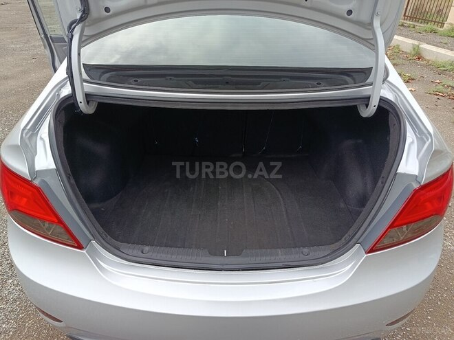 Hyundai Accent 2015, 238,917 km - 1.6 л - Yevlax