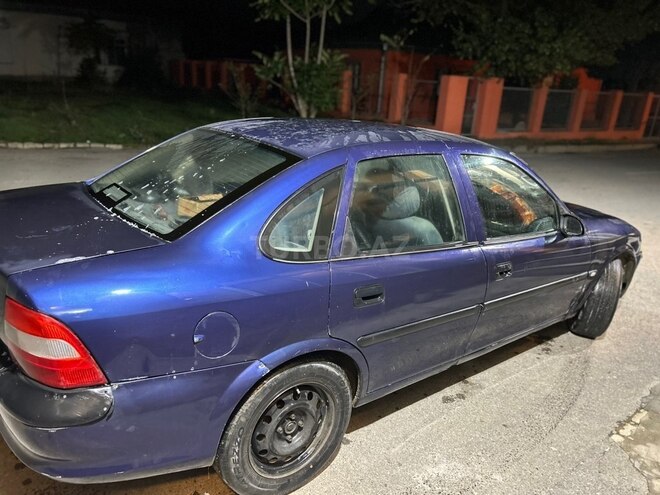 Opel Vectra 1998, 105,969 km - 1.8 л - Qobustan