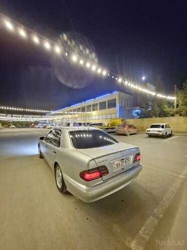 Mercedes E 230 1995, 351,000 km - 2.3 l - Şirvan