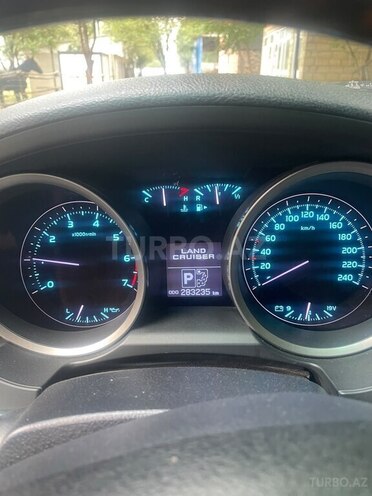 Toyota Land Cruiser 2011, 285,000 km - 4.7 l - Qusar