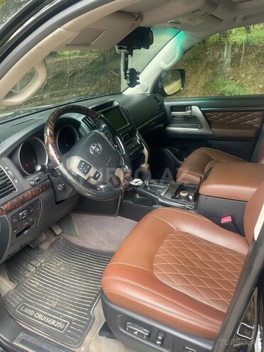 Toyota Land Cruiser 2011, 285,000 km - 4.7 l - Qusar