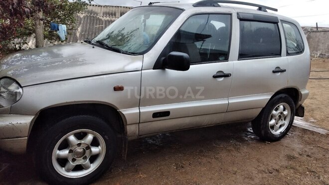 Chevrolet Niva 2006, 170,000 km - 1.7 l - Lerik