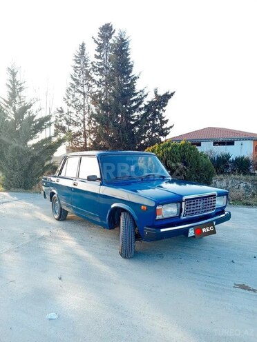 LADA (VAZ) 2107 2008, 300,000 km - 1.6 л - Salyan
