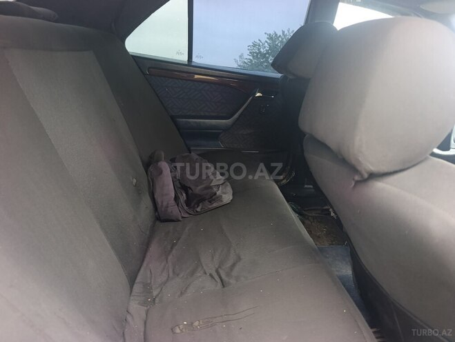 Mercedes C 220 1995, 450,000 km - 2.2 l - Qazax