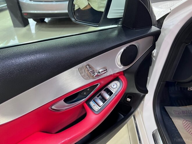 Mercedes C 300 2016, 240,000 km - 2.0 l - Sumqayıt