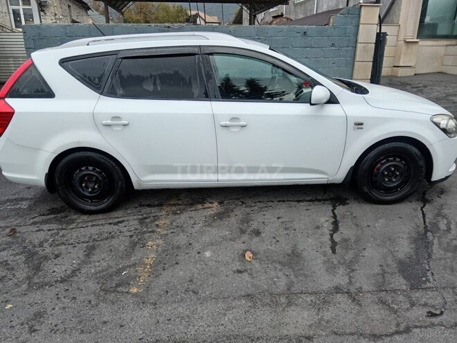 Kia  2009, 300,000 km - 1.4 л - Balakən