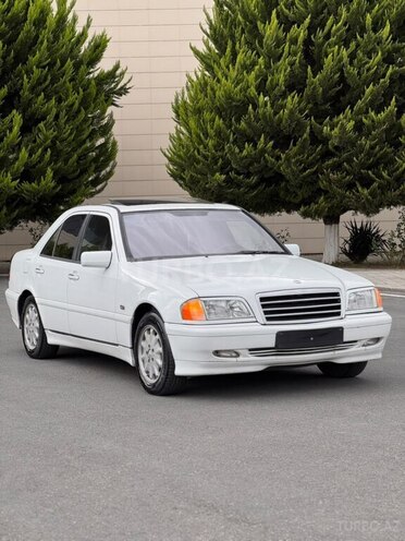 Mercedes C 200 1998, 465,000 km - 2.0 l - Quba
