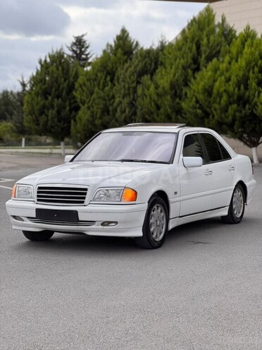 Mercedes C 200 1998, 465,000 km - 2.0 l - Quba