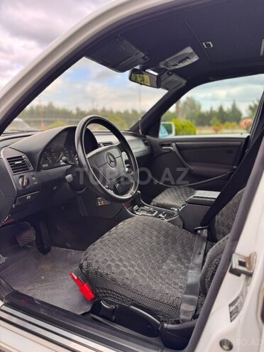 Mercedes C 200 1998, 465,000 km - 2.0 l - Quba